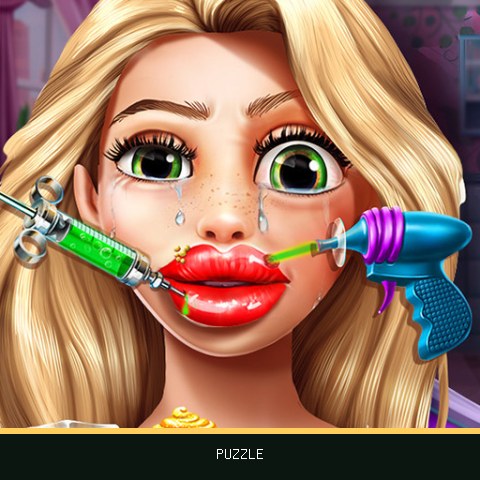 Goldie Lips Injections